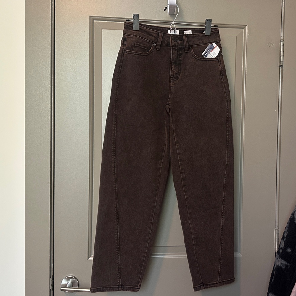 NWT Time and Tru Dark Brown High Rise Barrel Jeans
